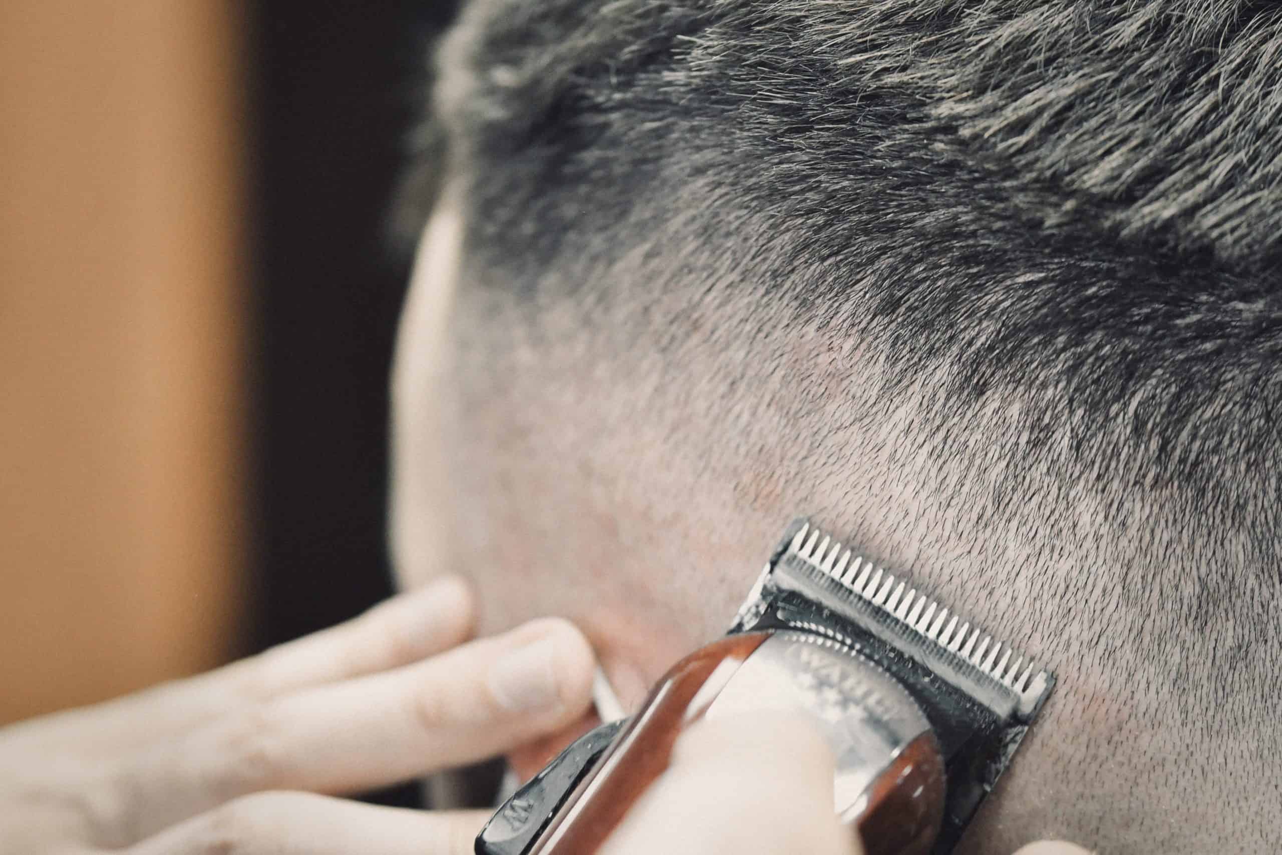 Friseur Schneider Messerschnitt Haare Herrenfriseur